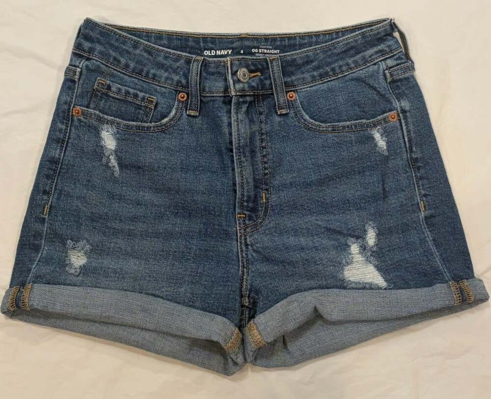 Old Navy Denim Shorts Women’s Size 4 Blue Medium Wash Hi Rise Curvy OG Straight